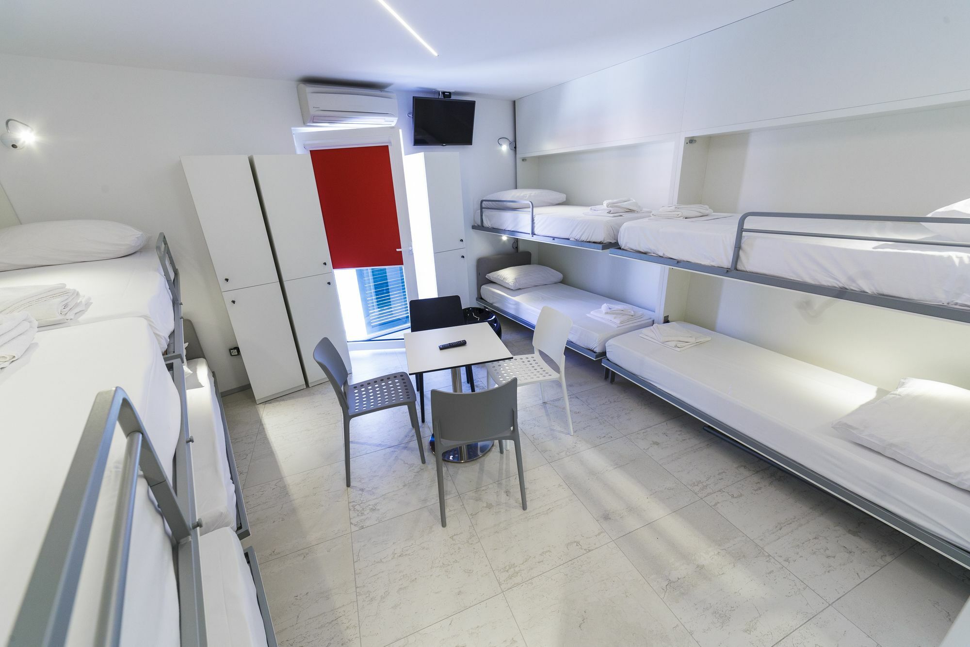 Hotel Pansion Sretno Pasko Sunce Новаля Екстер'єр фото